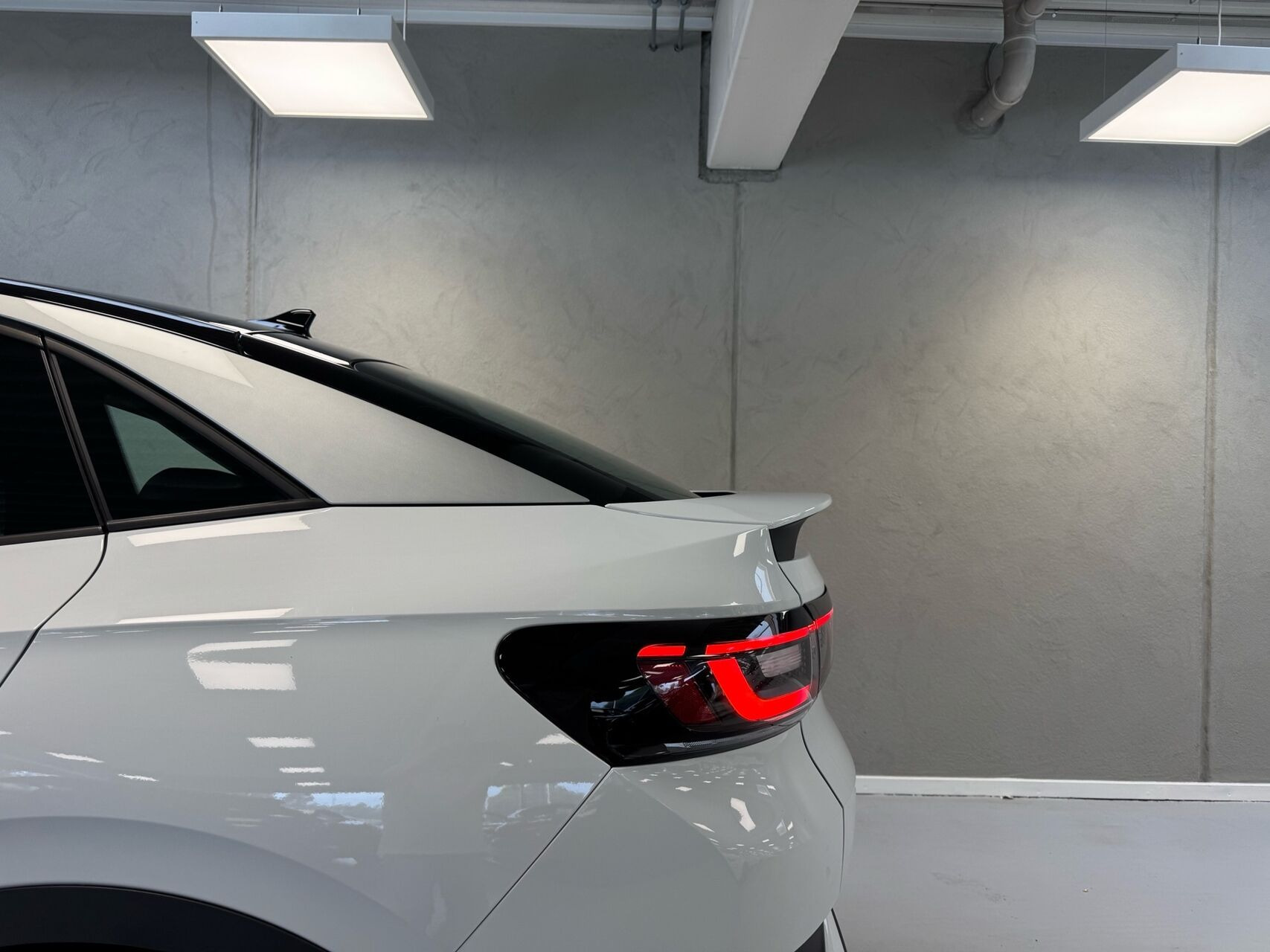Hvid VW ID.5 fra 2023