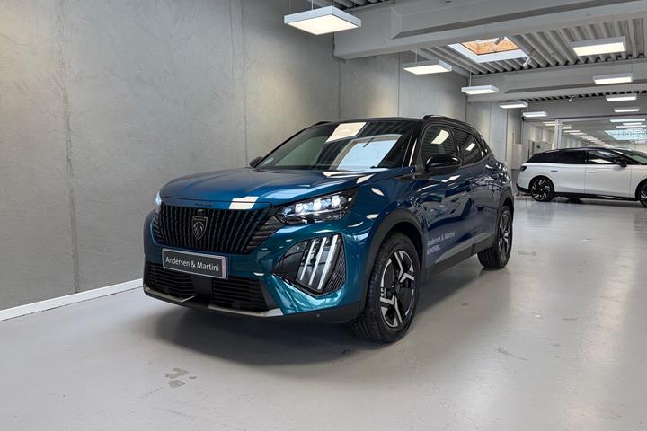 Blå Peugeot e-2008 fra 2026 set udefra