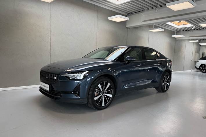 Blå Polestar 2 fra 2021