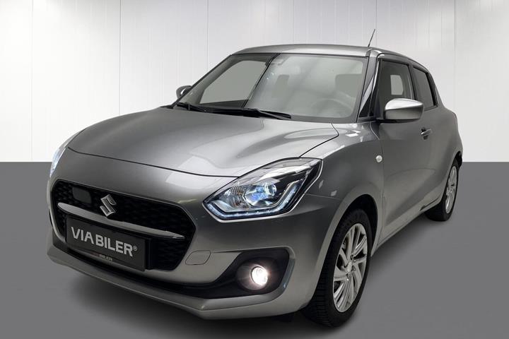 Sølv Suzuki Swift fra 2022 set udefra
