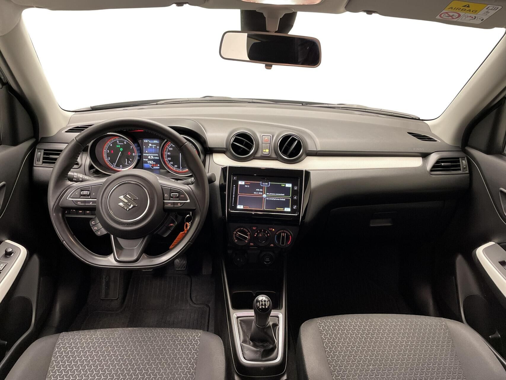 Sølv Suzuki Swift fra 2022