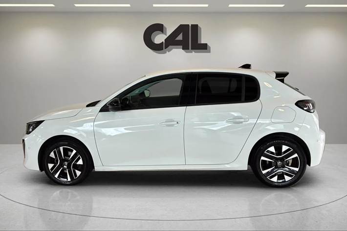 Hvid Peugeot 208 fra 2024