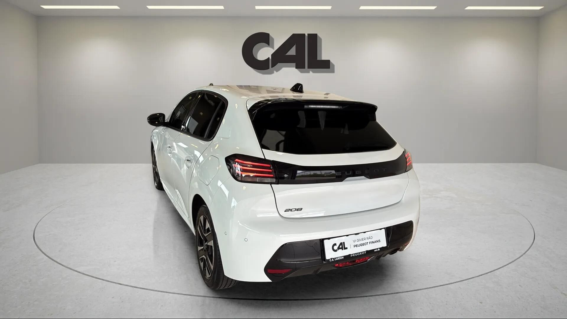 Hvid Peugeot 208 fra 2024