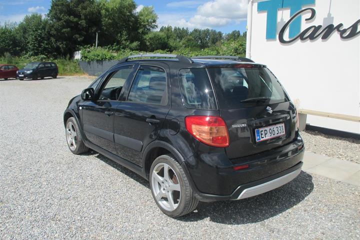 Sort Suzuki SX4 fra 2006