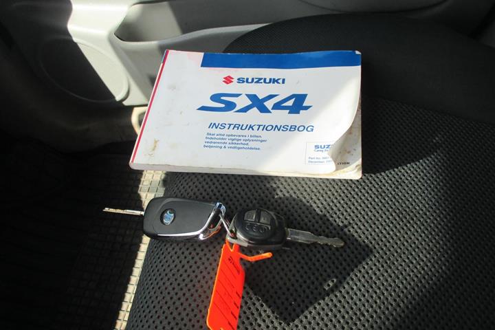 Sort Suzuki SX4 fra 2006