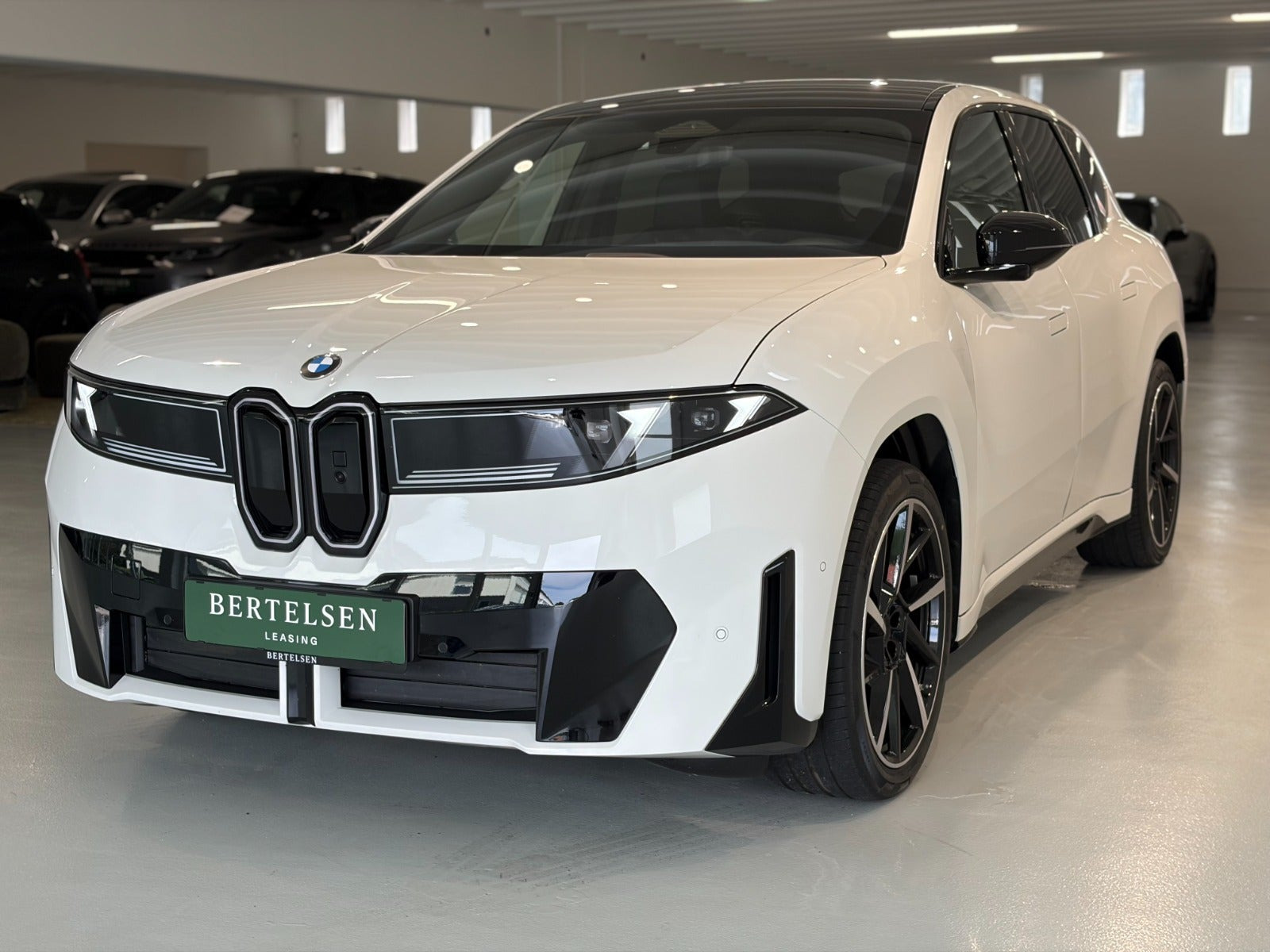 Hvid BMW iX3 fra 2026
