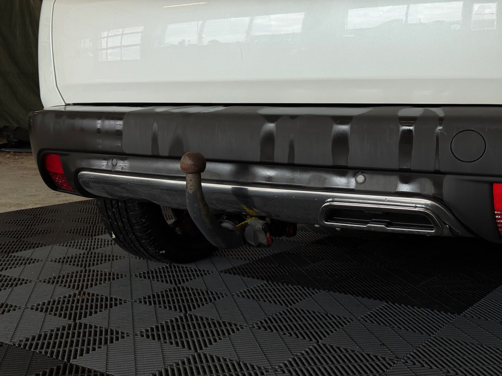 Hvid Peugeot 2008 fra 2019