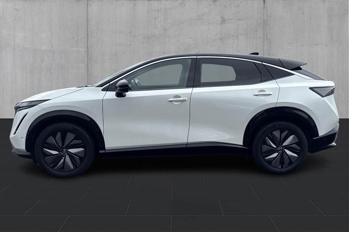 Hvid Nissan Ariya fra 2022