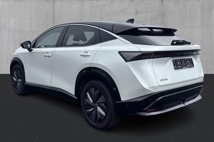Hvid Nissan Ariya fra 2022