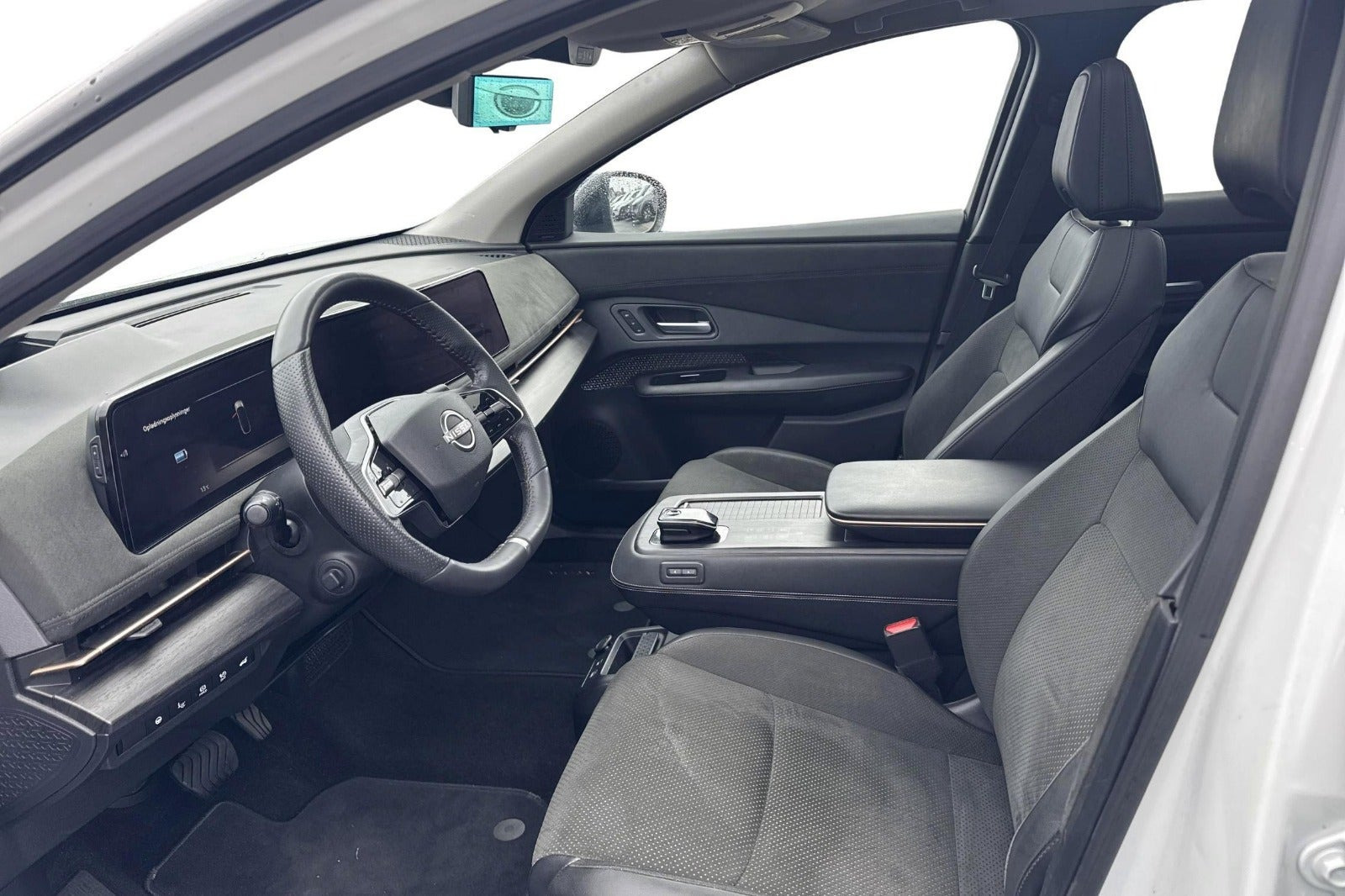 Hvid Nissan Ariya fra 2022