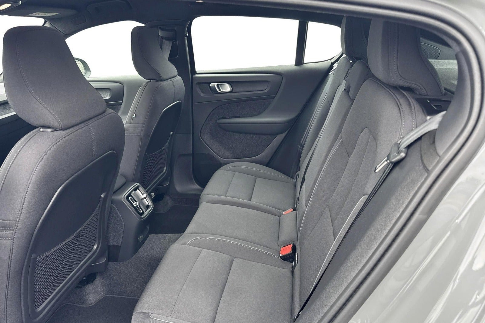 Grøn Volvo C40 fra 2024