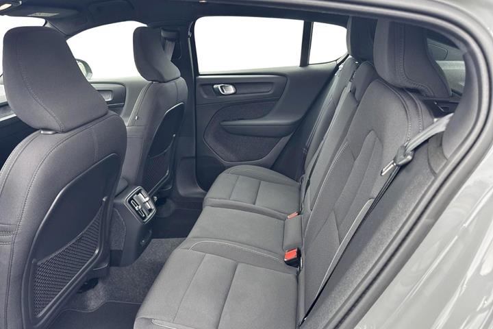 Grøn Volvo C40 fra 2024