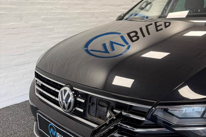 Sort VW Passat fra 2021