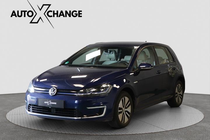 Blå VW e-Golf VII fra 2018 set udefra