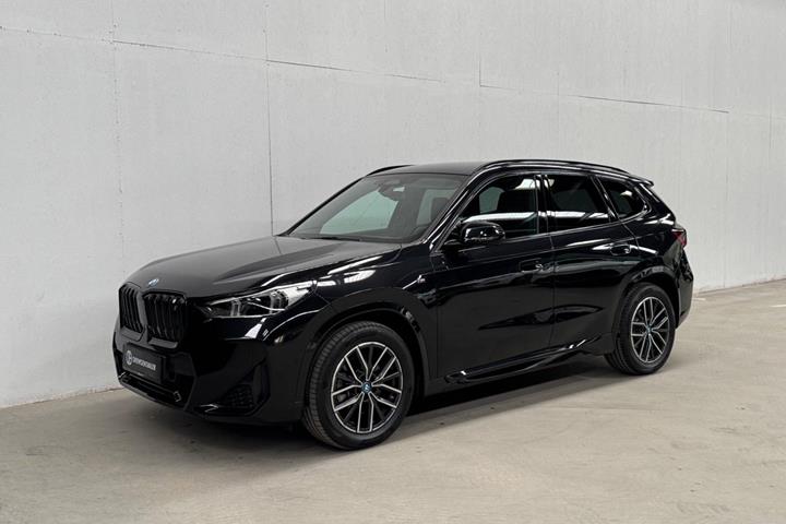 Sort BMW iX1 fra 2023