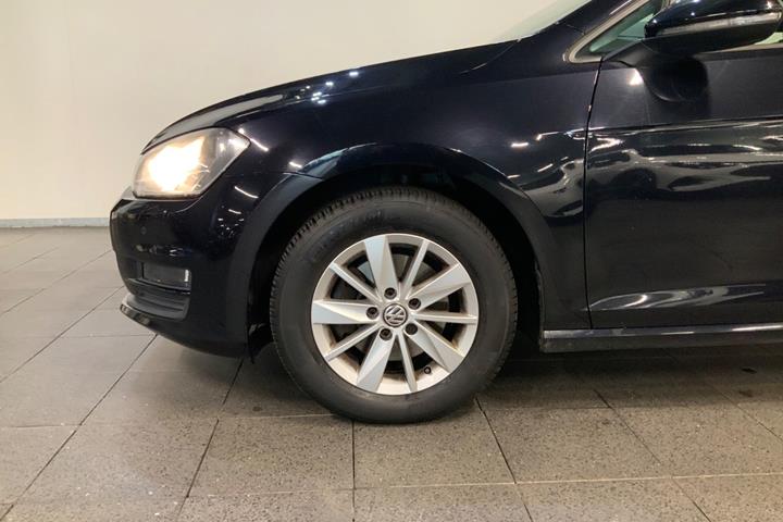 Sort VW Golf VII fra 2015
