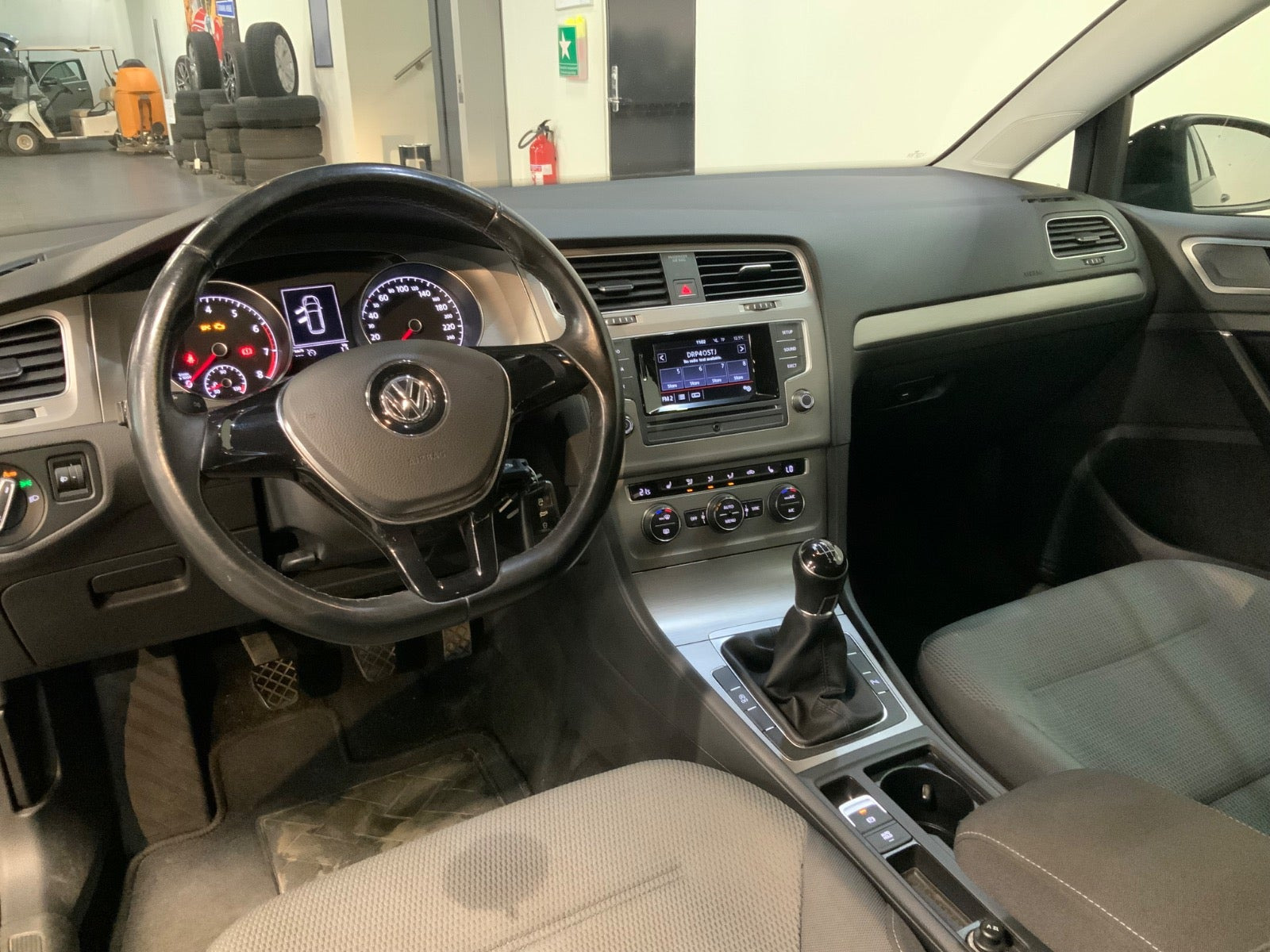 Sort VW Golf VII fra 2015