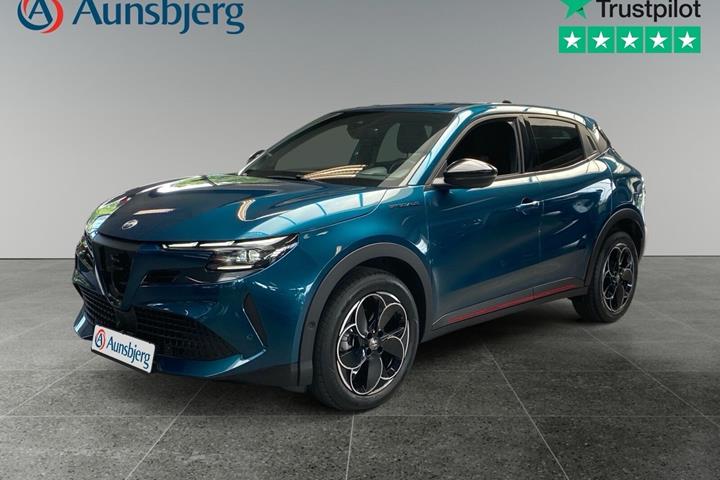 Grøn Alfa Romeo Junior fra 2024