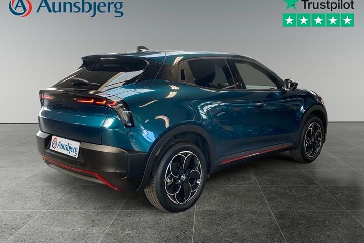 Grøn Alfa Romeo Junior fra 2024