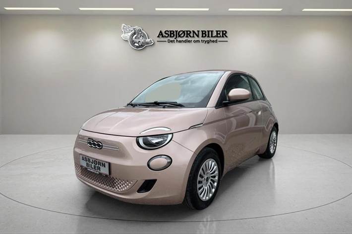 Grå Fiat 500e fra 2024