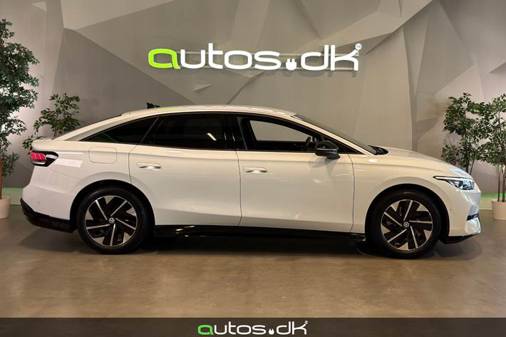 Hvid VW ID.7 fra 2025