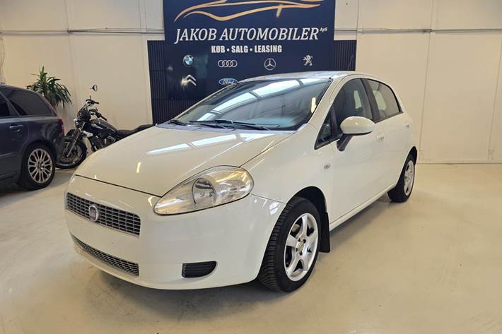 Hvid Fiat Grande Punto fra 2009