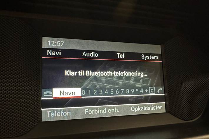 Grå Mercedes C350 fra 2013