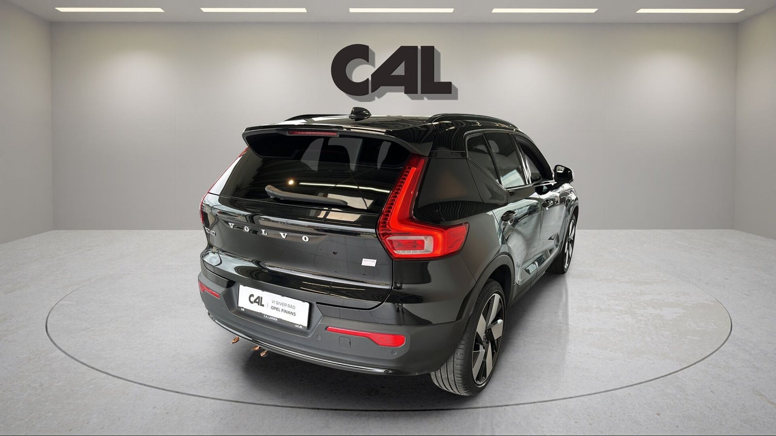 Sort Volvo XC40 fra 2023