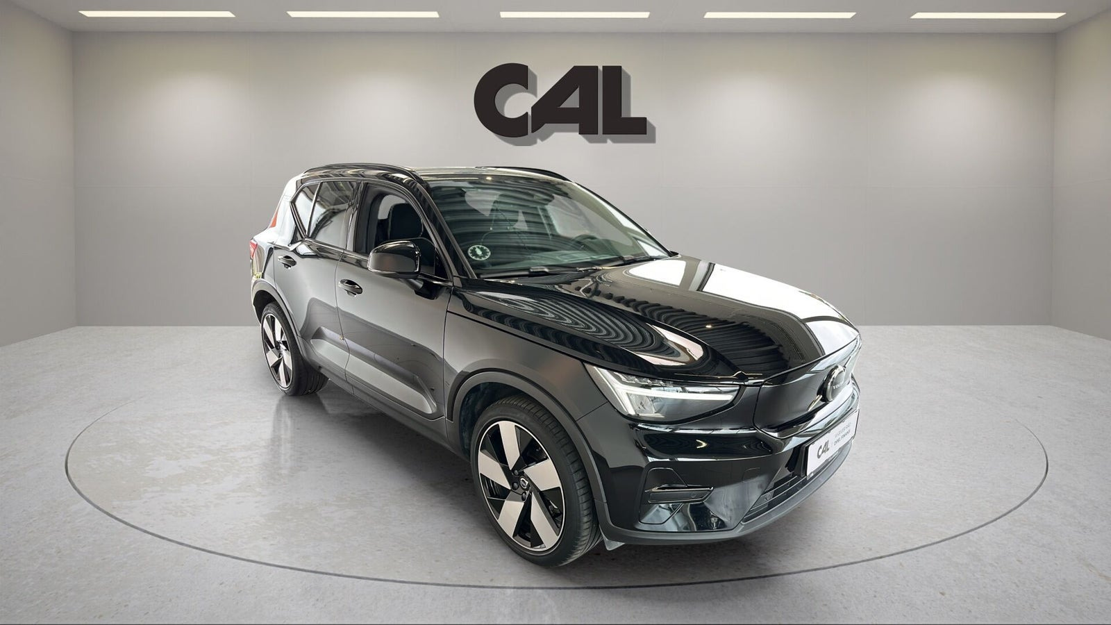Sort Volvo XC40 fra 2023