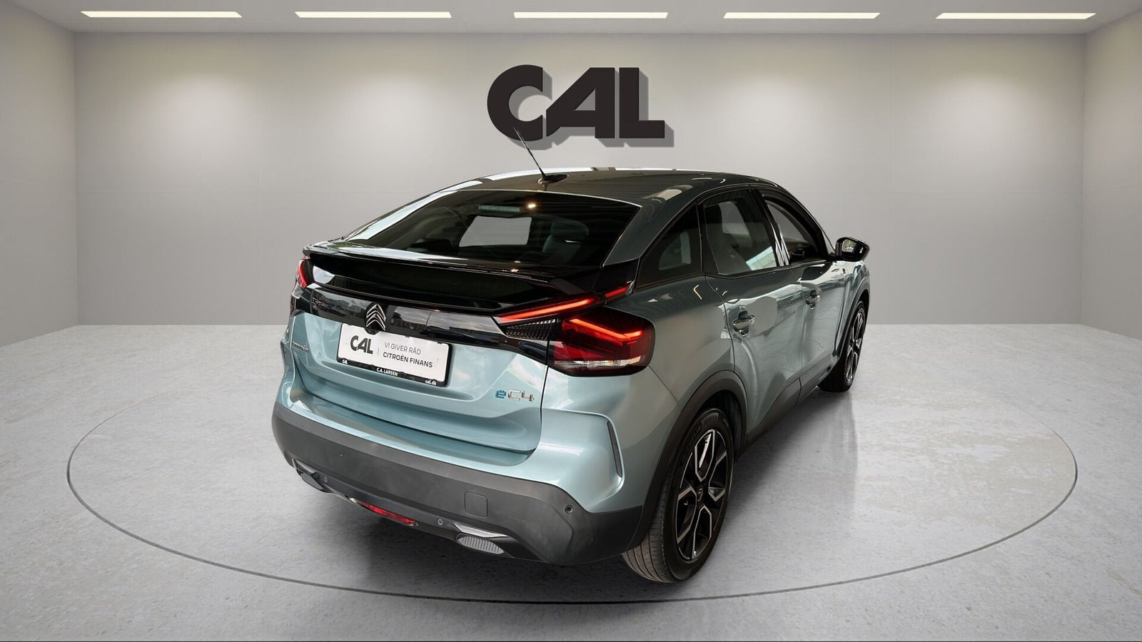 Blå Citroën ë-C4 fra 2021