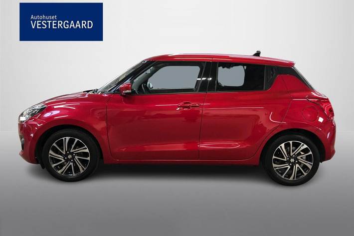 Rød Suzuki Swift fra 2022