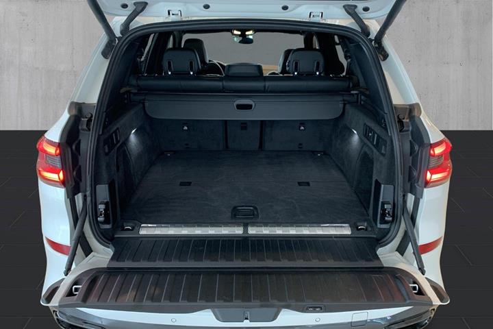 Hvid BMW X5 fra 2021