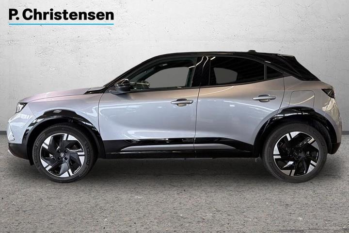 Sølv Opel Mokka-e fra 2025