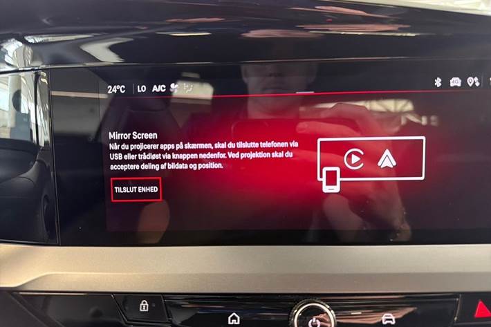Sølv Opel Mokka-e fra 2025