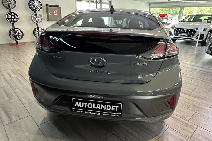 Grå Hyundai Ioniq fra 2020