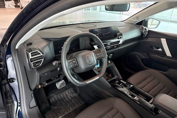 Blå Citroën ë-C4 X fra 2025