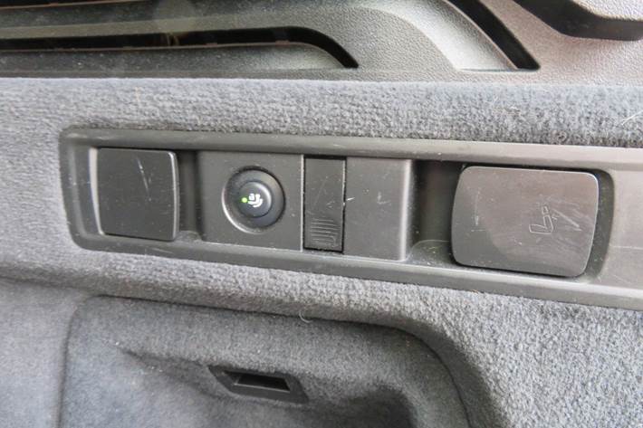 Blå BMW X5 fra 2022