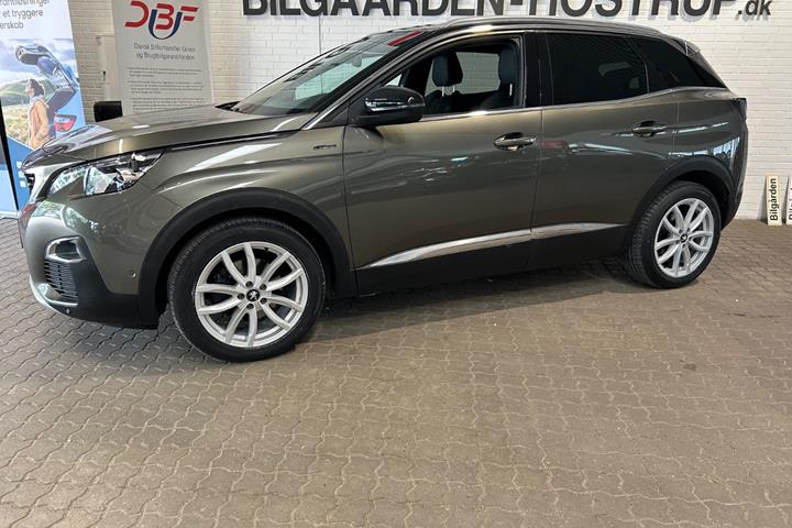 Grøn Peugeot 3008 fra 2018