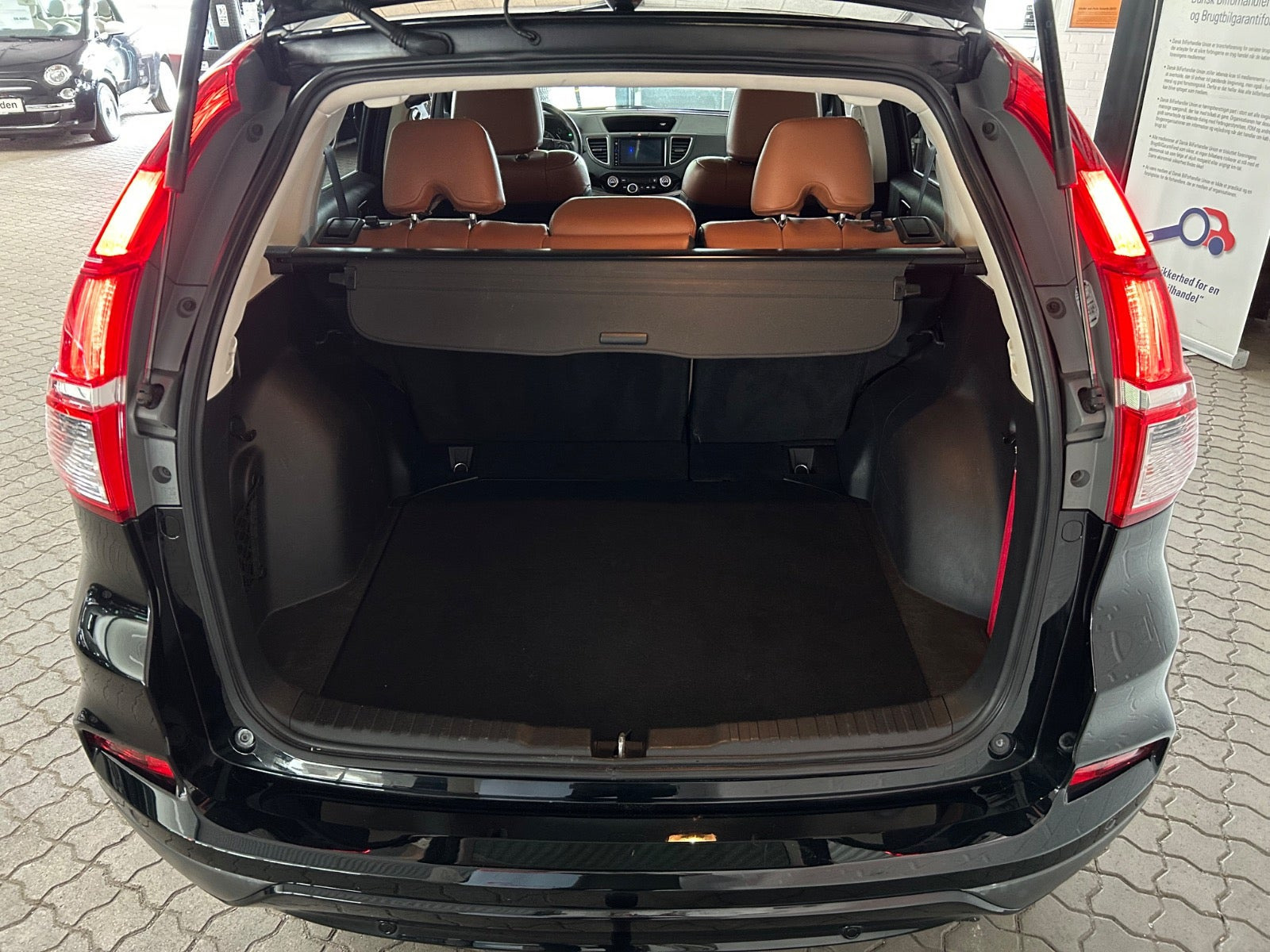 Sort Honda CR-V fra 2016