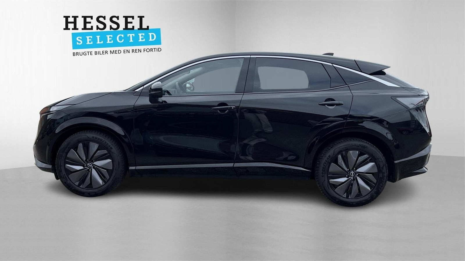 Sort Nissan Ariya fra 2025