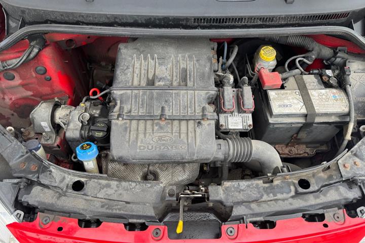 Rød Ford Ka fra 2014