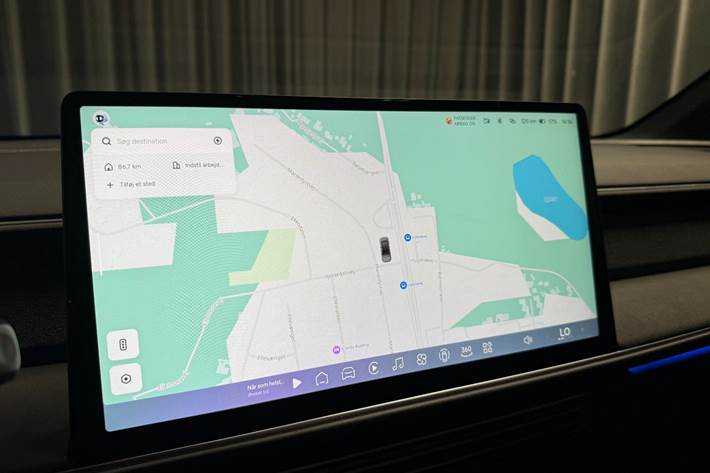 Grå Xpeng G6 fra 2024