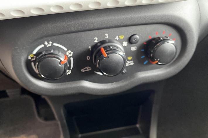 Blå Renault Twingo fra 2015