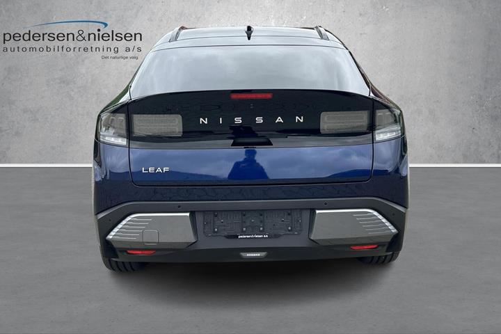 Blå Nissan Leaf fra 2026