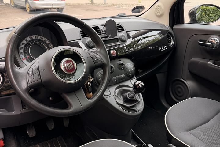 Sort Fiat 500 fra 2014