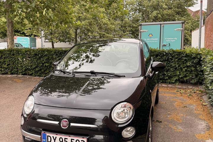 Sort Fiat 500 fra 2014