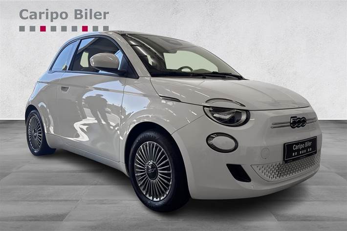 Hvid Fiat 500e fra 2023