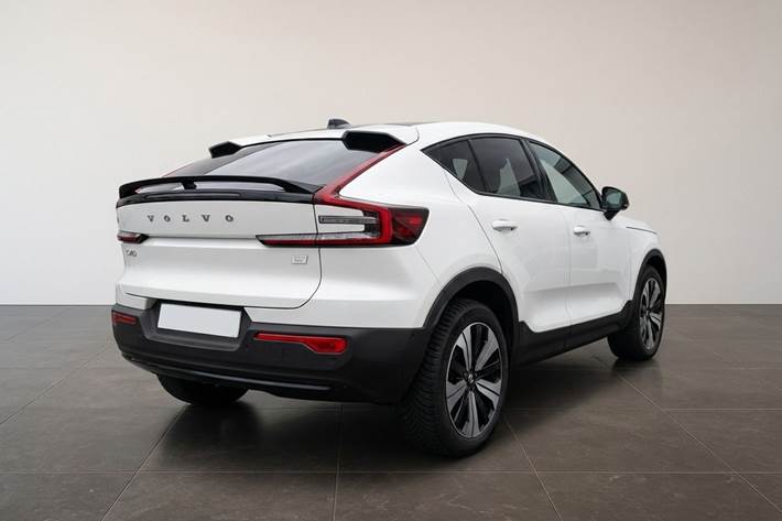Hvid Volvo C40 fra 2023