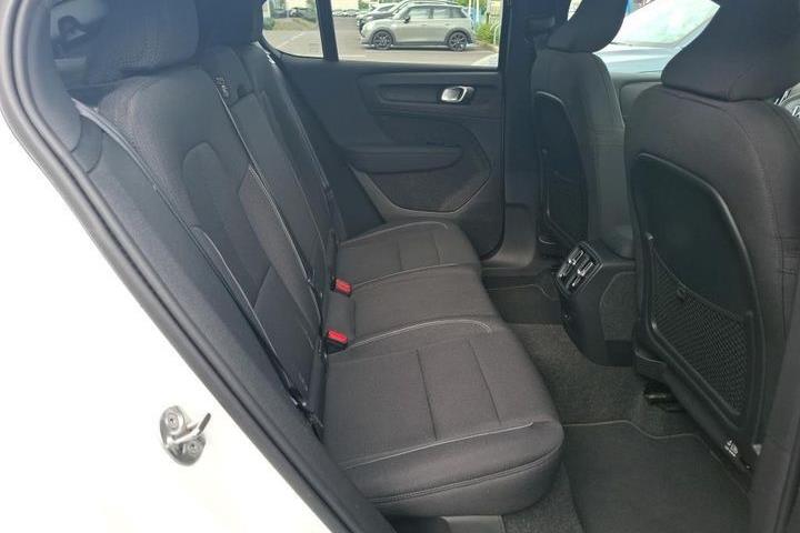 Hvid Volvo C40 fra 2023