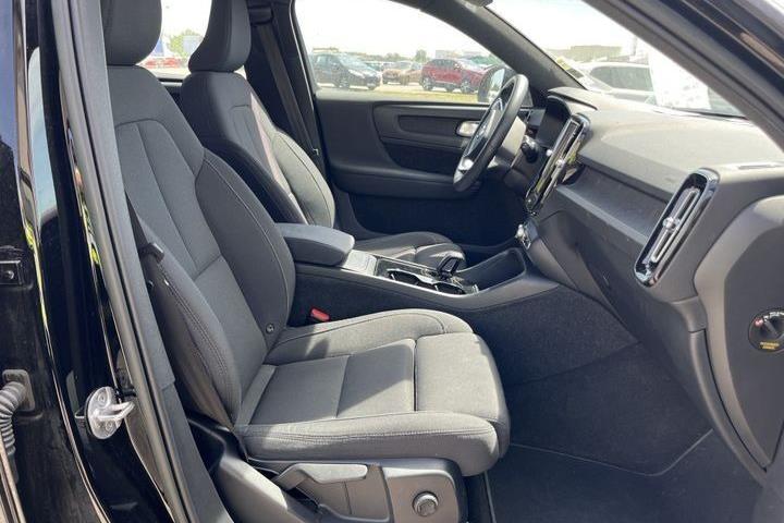 Sort Volvo XC40 fra 2022
